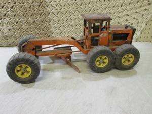 lot 25 image: Vintage Tonka Road Grader  RM1...