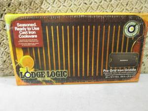 lot 32 image: Lodge Logic Cast Iron Pro Grid Iron...