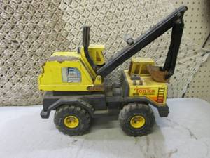 lot 58 image: Vintage Tonka Backhoe Truck  RM5...