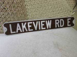lot 61 image: Reflective Metal Street Sign 36 x ...