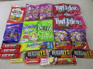 lot 99 image: Assorted Candy  B-1...
