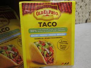 lot 197 image: Case of 32 Pouches Old El Paso Taco...