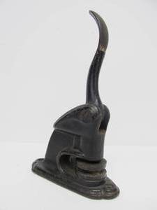 lot 85 image: Antique HENNEPIN COUNTY Notary Stamp Seal