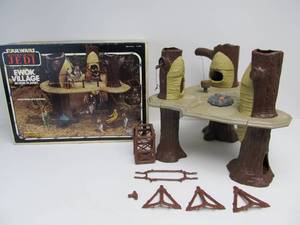 lot 168 image: Vintage Star Wars 1983 Ewok Village Playset wBox