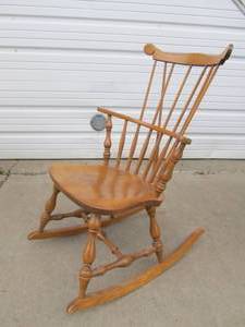 lot 220 image: Vintage Solid Maple Windsor Back Rocker by S. Bent Bros
