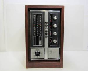 lot 61 image: Nice Vintage RCA Victor New Vista Solid State Stereo