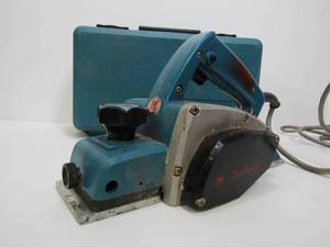 lot 103 image: Working MAKITA Model 1900B Power Planer