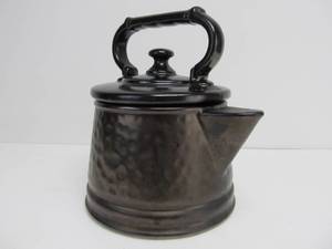 lot 224 image: Signed Vintage McCoy Ceramic Teapot Cookie Jar