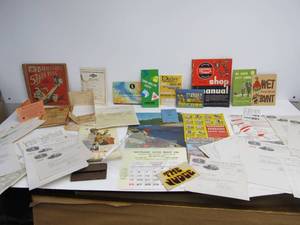 lot 301 image: Large Lot of Vintage & Antique Paper Ephemera