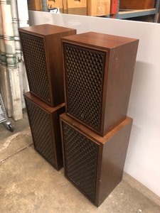 lot 354 image: Working Set of 4 Vintage SANSUI Floor Speakers