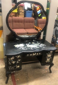lot 355 image: Vintage Ornate Chinese Black Lacquer & Mother of Pearl Vanity Dresser wMirror
