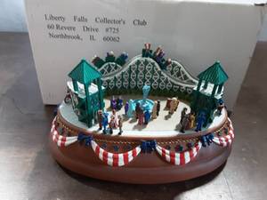 Liberty Falls Collectors Club Roller Coaster Music Box (Collectible)