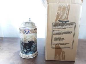 Longton Crown Black Labrador Tankard (Collectible)