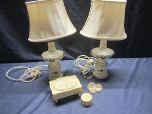 Dresser Lamp & Box