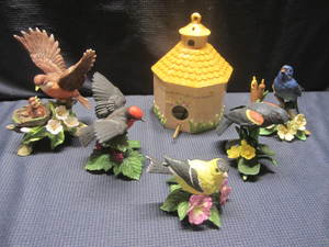 Lenox Songbirds, Birdhouse