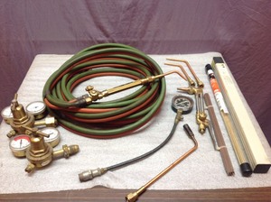 lot 22 image: Torch and Supplies
