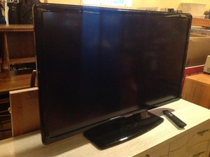 lot 25 image: 42 Philips Flat Screen TV