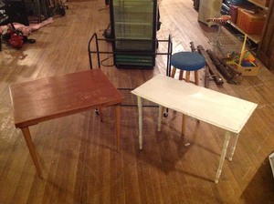 lot 37 image: Tables, Stool & Rack