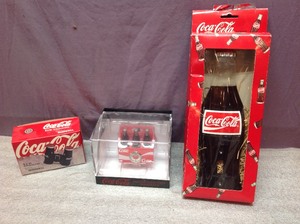 lot 48 image: Coke Items