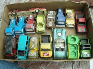 lot 34 image: Group Vintage Tootsie Toys