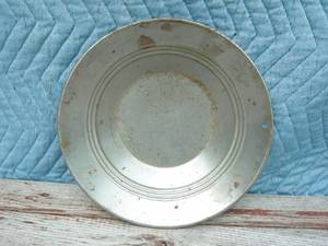 lot 48 image: Vintage Estwing Steel Gold Pan