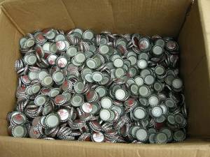 lot 46 image: Many Hundreds Vintage Bottle Caps