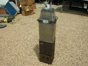 lot 71 image: Vintage Bus, Trolley, Streetcar Token Machine