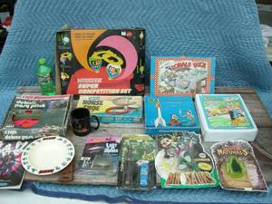 lot 87 image: Group Vintage Games, Figures, Toys