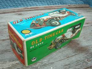 lot 91 image: Vintage Battery Operated Old-Time Car