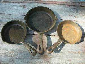 lot 106 image: 3 Cast Iron Benjamin Medwin PansSkillets