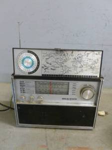 Vintage Multi Band Radio