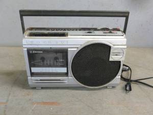 Shelf Radio