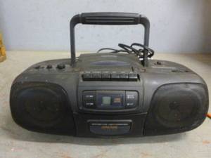 Shelf Radio