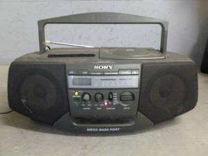 Shelf Radio