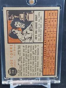lot 9 image: 1962 Topps Baseball Joe Torre Rookie Card #218