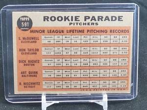 lot 68 image: 1962 Topps Baseball Rookie Parade Card #591 SHORT PRINT