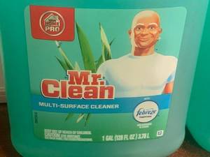 lot 23 image: Mr. Clean
