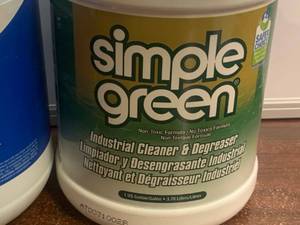 lot 20 image: Clorox Bleach and Simple Green
