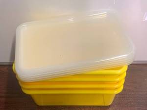 lot 18 image: Storage Bins