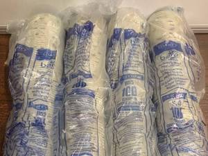 lot 11 image: Paper Cups