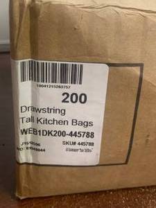 lot 10 image: Drawstring Bags