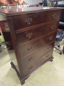 lot 703 image: BERKEY & GAY FURNITURE DRESSER