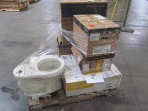 lot 308 image: WHOLESALE MIXED PALLET TOILETS AND TOILET TANKS