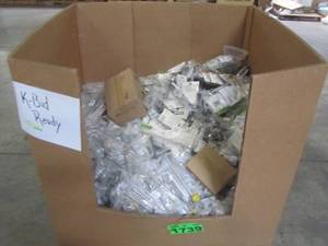 lot 122 image: WHOLESALE MIXED PALLET OF SMALL HARDWARE AND BAR PULLS