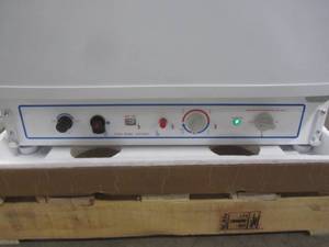 lot 506 image: Unique 9.7 cu. ft. Propane Top Freezer Refrigerator Dual Power in White (Propane110-Volt) UGP-10C SM W