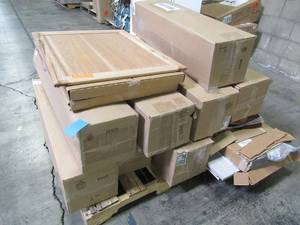 lot 408 image: WHOLESALE MIXED PALLET OF MISCELLANEOUS SHELVES, UNFINISHED WOOD LAMINATE AND MORE