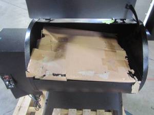 lot 720 image: Traeger Eastwood 22 Wood Pellet Grill and Smoker TFB42DVBO