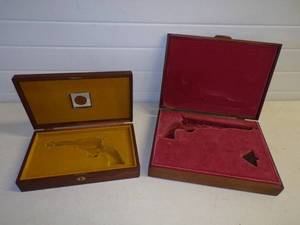 lot 6 image: Pair of Wood Pistol Boxes
