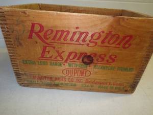lot 7 image: Remington Express Vintage Wood Ammunition Crate