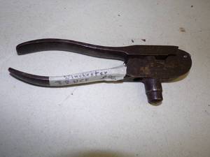 lot 24 image: Lead Bullet Mold Winchester 38 WCF